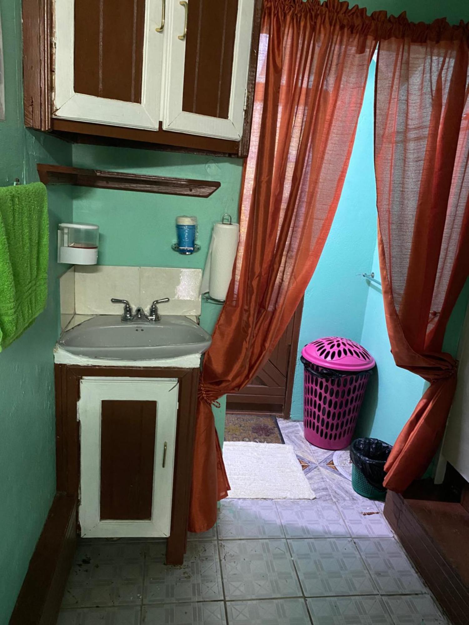 Anne'S Homestay Banse Exterior foto
